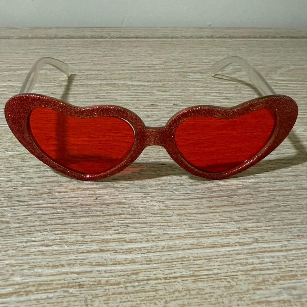Heart-Shaped Red Glitter Glasses